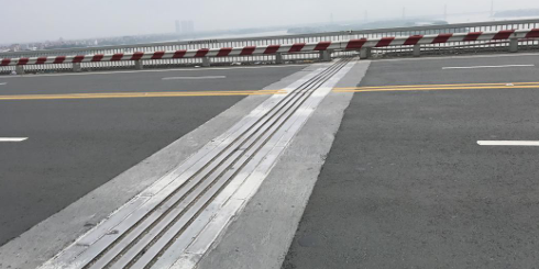 CÔNG NGHỆ MẶT CẦU THÉP LIÊN HỢP NHẸ VỚI BÊ TÔNG TÍNH NĂNG SIÊU CAO (UHPC) SỬA CHỮA MẶT CẦU THĂNG LONG