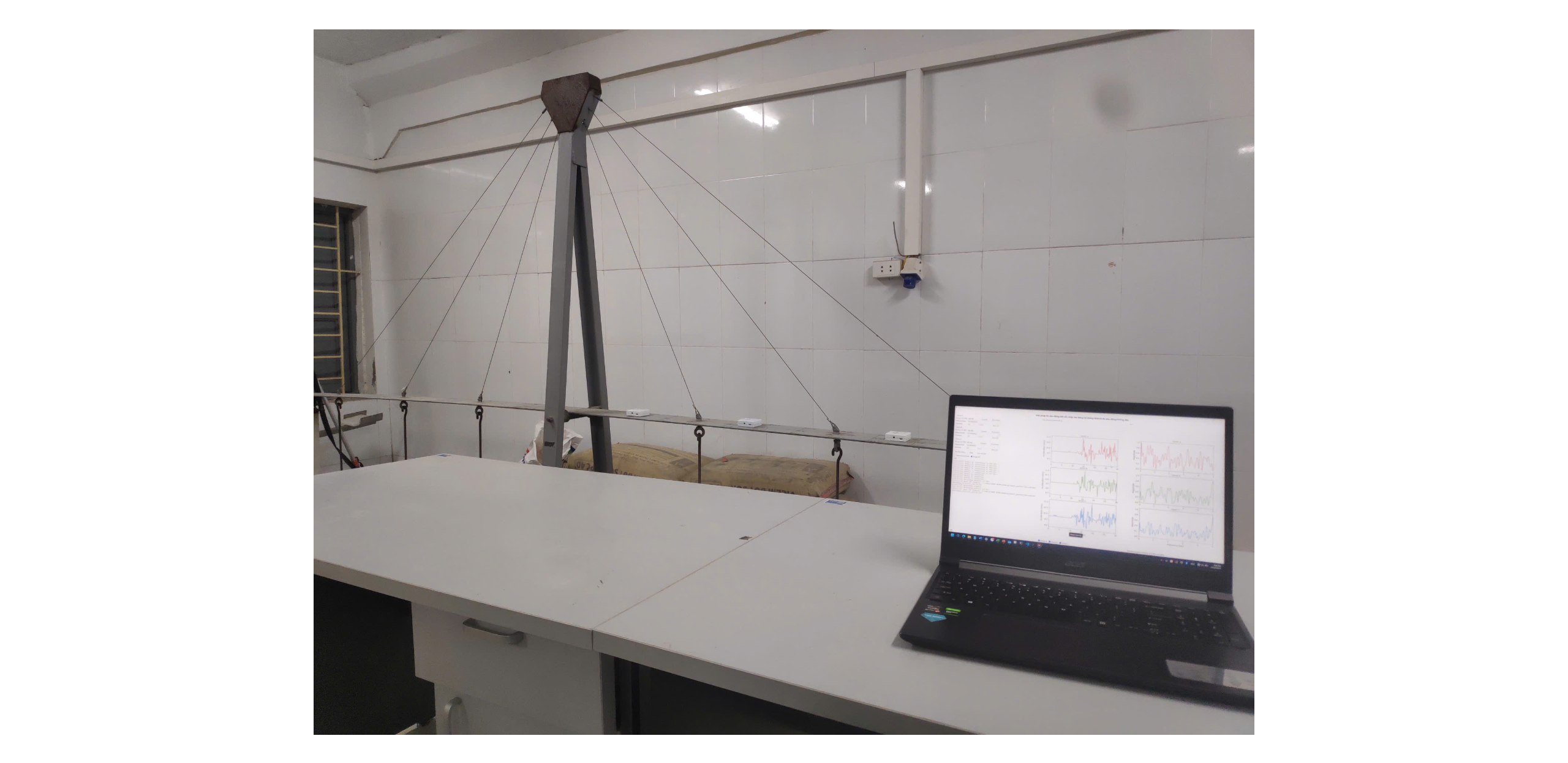 Giải pháp đo dao động kết cấu nhịp cầu bằng hệ thống thiết bị đo dao động không dây